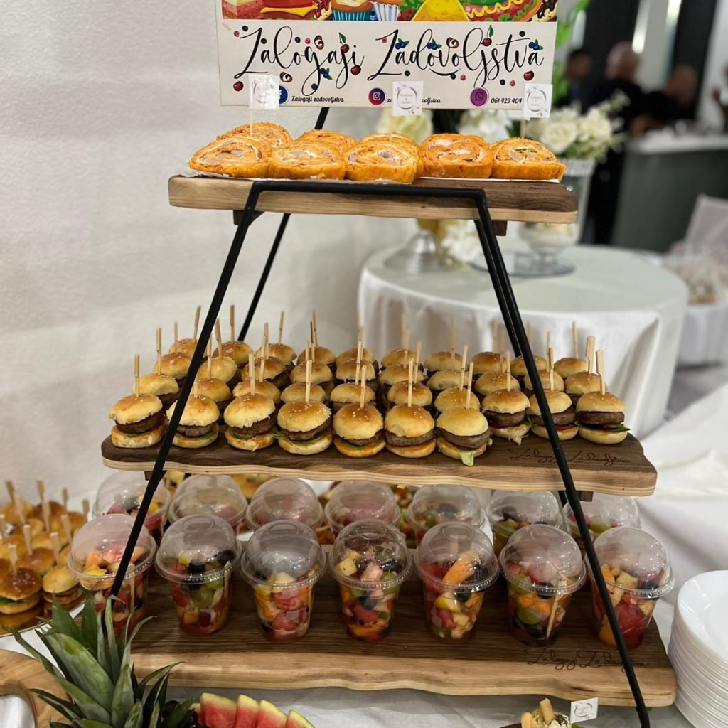 Ketering etažeri whatsapp image 2025 12 18 at 09.32.08 (1)